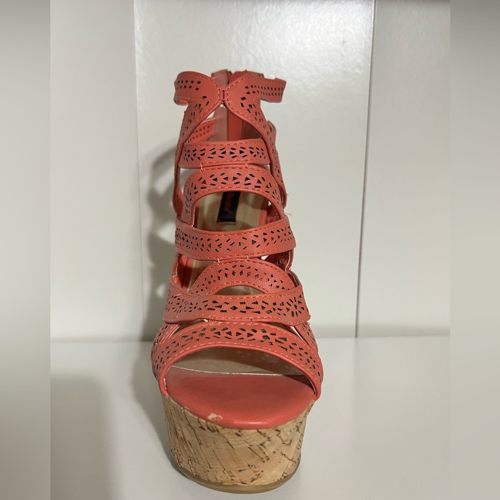Heels - Picture 3 of 3